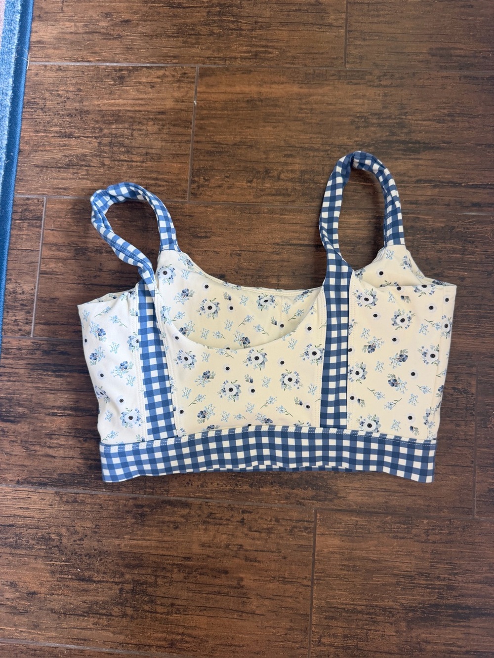 This is the Astoria LUXE BALANCE Colorblock Sports bra size Large blueberry